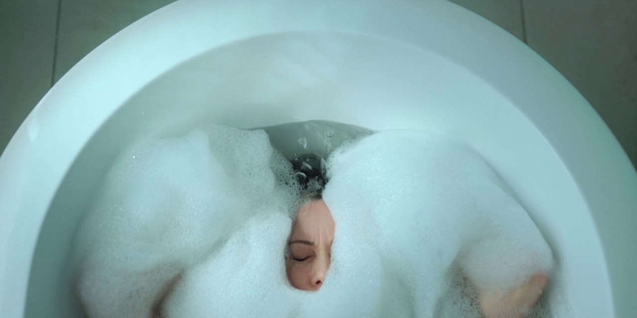 Charlie Tango (2024) WEBRip English 720p x264 AVC AAC 2.0.mkv.0000